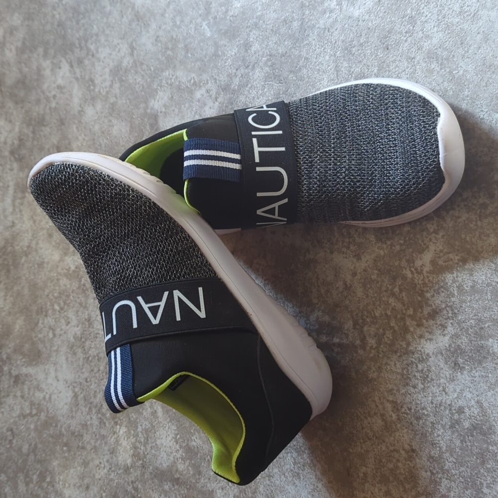 Women's Nautica canvey slip on sneakers